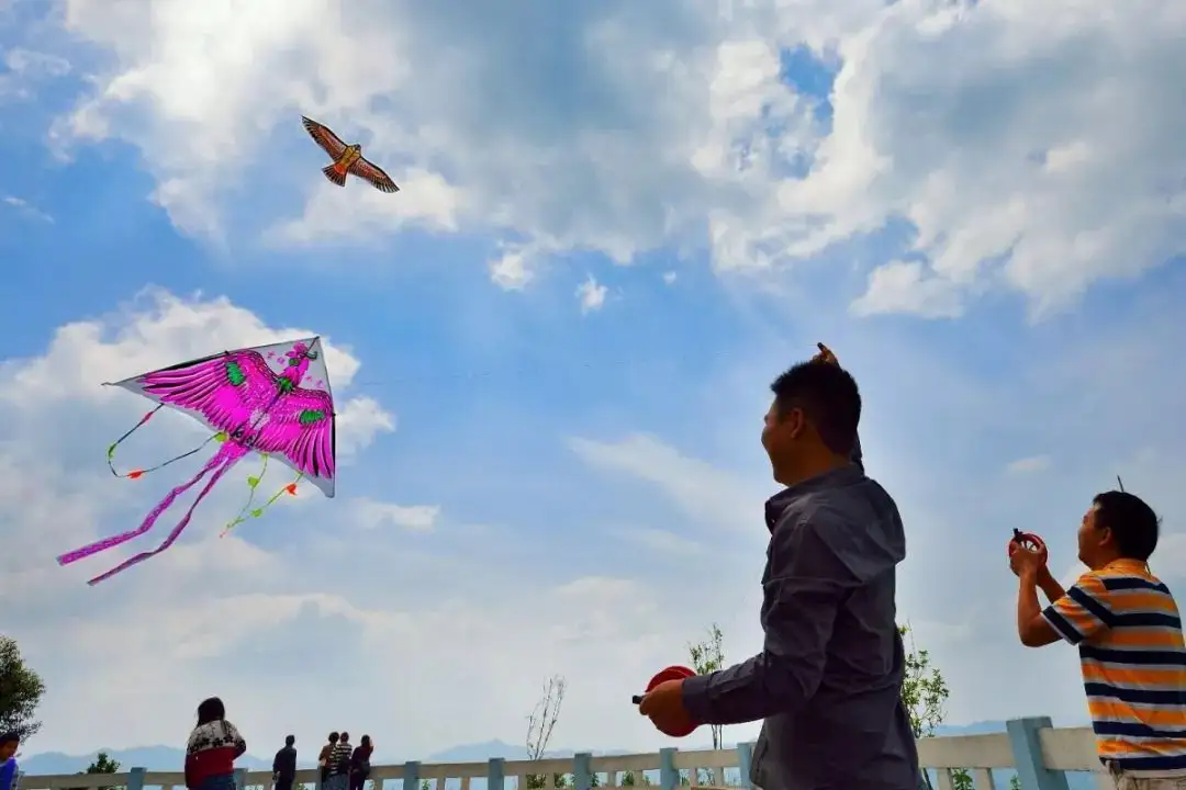 Fly a kite,放风筝, fang feng zheng