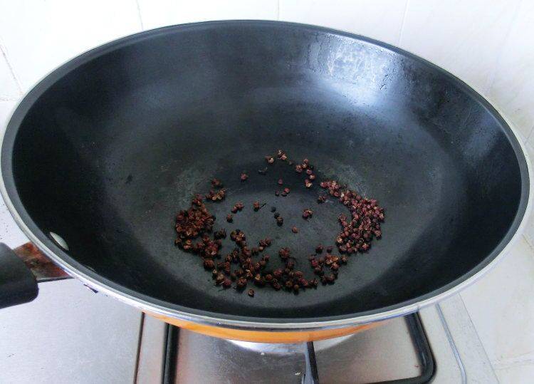 fry the pepper, chao hua jiao, 炒花椒